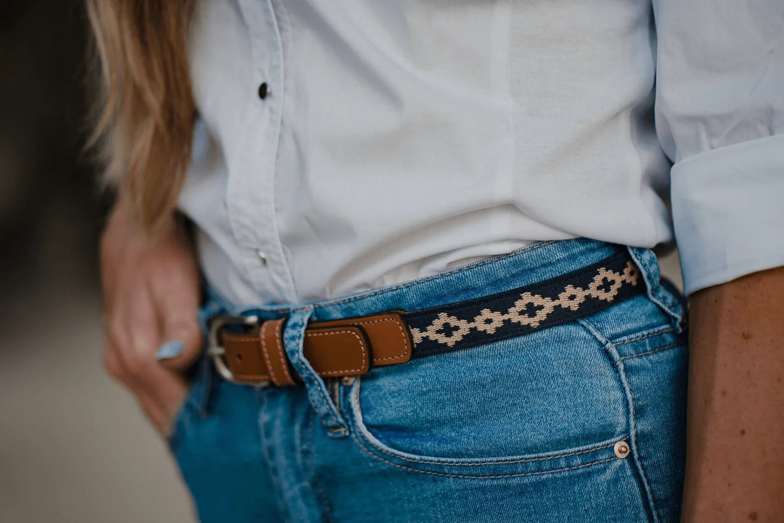 Limited Edition: Corbina Women's Woven Belt - Thin - Image 4
